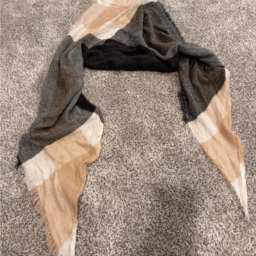 Plaid Scarf in Black, Pink and Cream